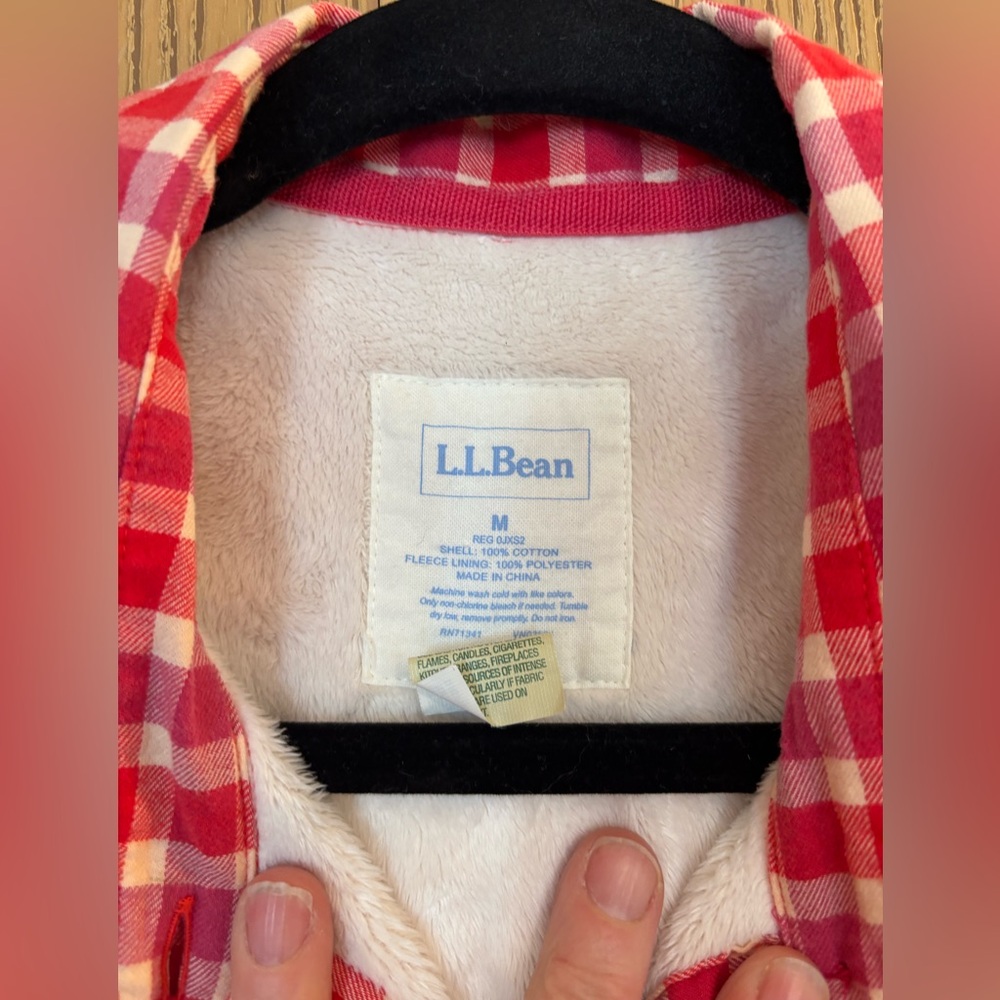 L.L.Bean fleece-lined flannel button-down shirt - Picture 3 of 10